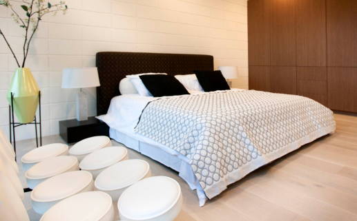 2025年农历十月十五搬家是良辰吉时吗？ 今日乔迁搬家算不算好日子？