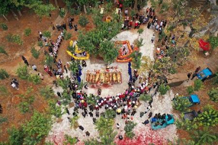 彝族舞龙节：舞动风采，展现彝族文化魅力