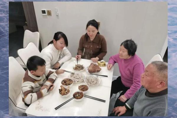 春节：团圆共庆，品味传统习俗