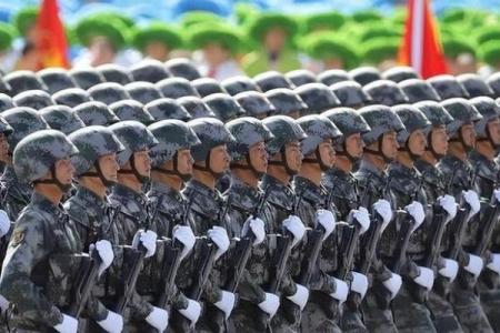 国庆节：阅兵盛典，感受民族自信