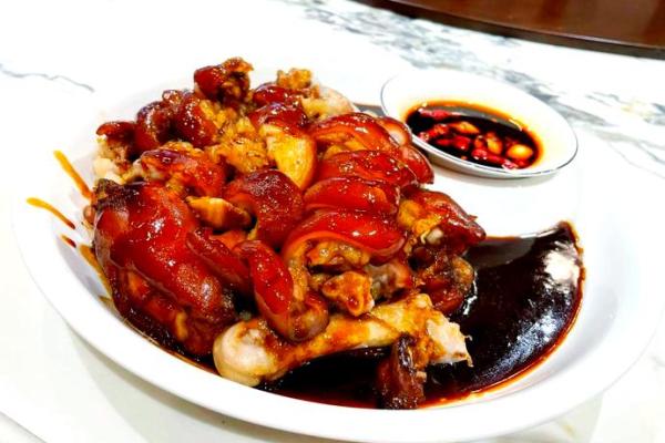 传统美食，感受乡村风情