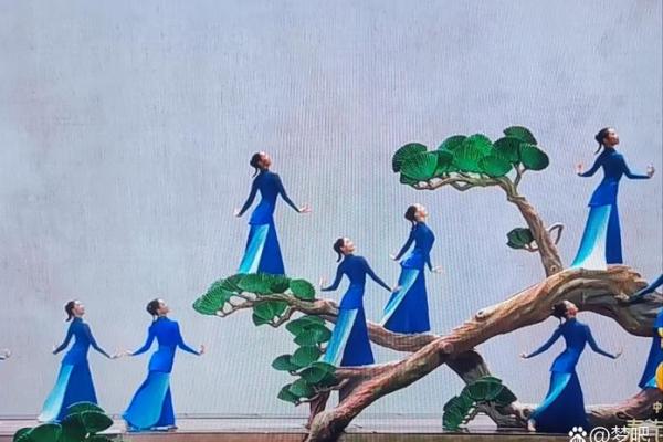 锡伯族的五月节:舞蹈歌声,展现民族精神 锡伯族的五月节:舞蹈歌声,展现民族精神