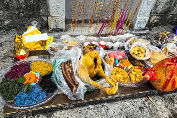 清明节：祭祖扫墓，传承千年文化