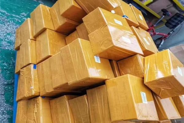 快递行业五行格局揭秘：揭秘快递员性格解析，如何提升服务质量？