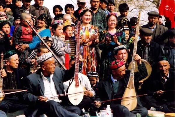 诺鲁孜节：探秘千年历史，感受春天的文化魅力