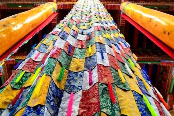 藏族萨嘎达瓦节：礼佛祈福，探寻藏族养生智慧