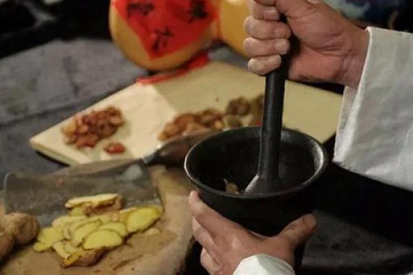 五行格局里的墨色之谜：揭秘如何改变命运？