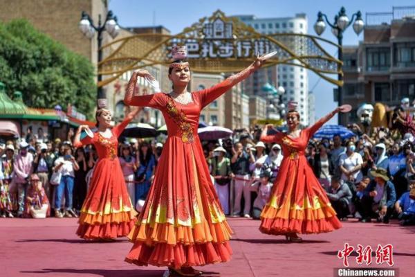哈萨克族古尔邦节：尊重传统，铭记历史的文化底蕴