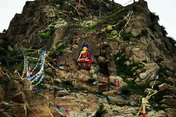 怒族祭山节:敬山祈福,感受怒族自然崇拜 怒族祭山节:敬山祈福,感受怒族自然崇拜