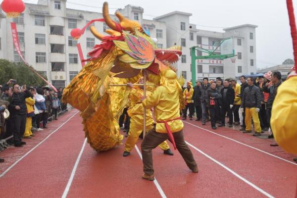 苗族最隆的节日是:舞龙舞狮,体验苗族文化魅力 苗族最隆的节日是:舞龙舞狮,体验苗族文化魅力